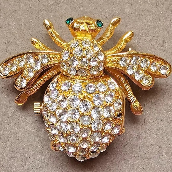 Joan Rivers Jewelry - Vintage Joan Rivers Rhinestone Bee Brooch Watch